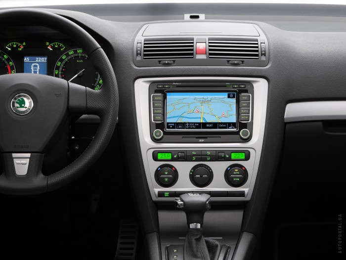 [Зображення: skoda-octavia-rs-002f736-700.jpg]