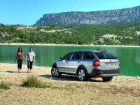 Skoda Octavia Scout photo